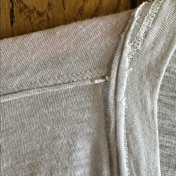Free People We the Free Light Gray Long Sleeve V-Neck Top - Picture 3 of 3
